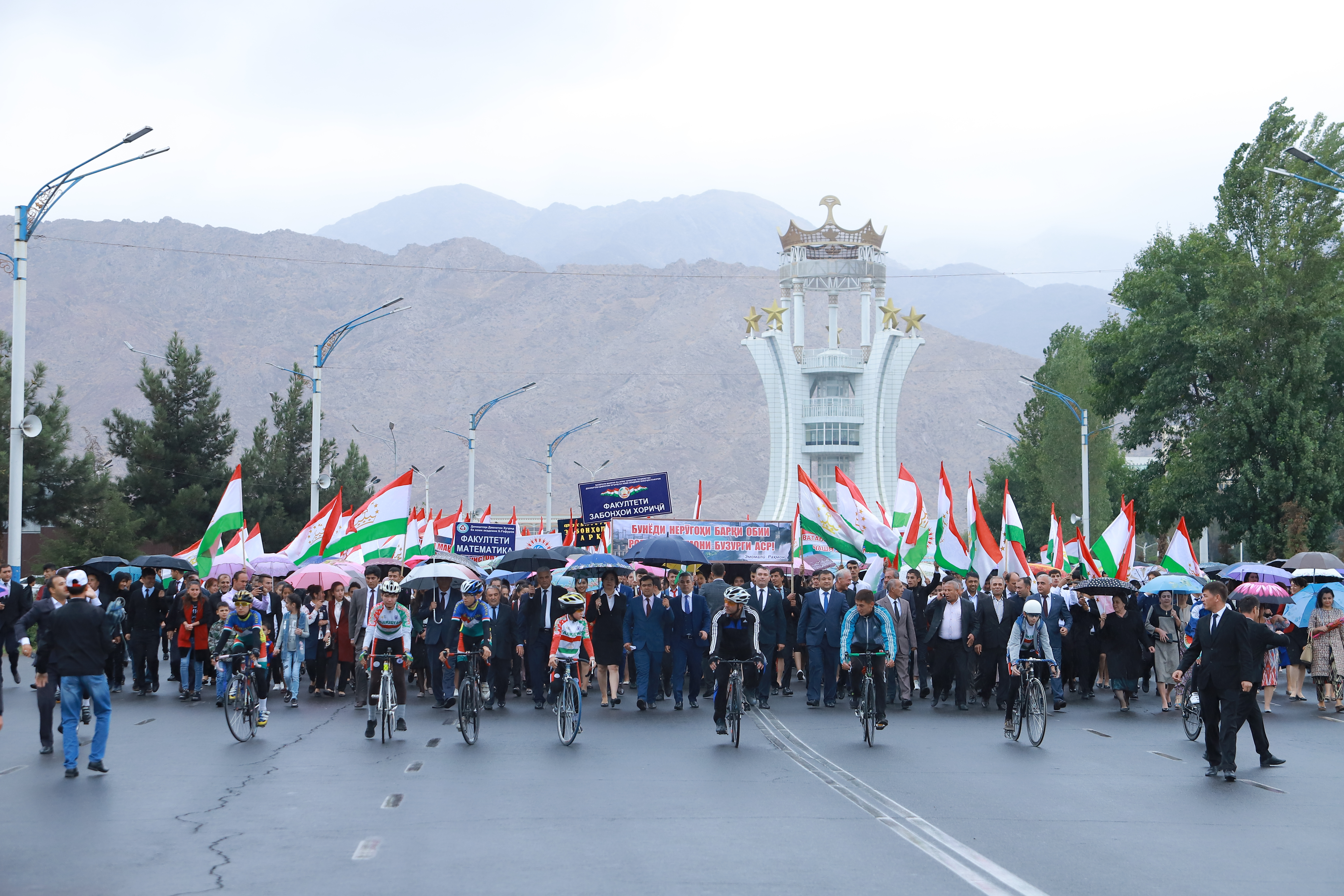 Таджикистан город Худжанд день